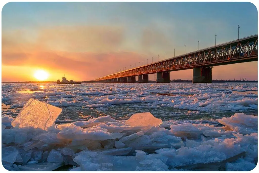 Most na Amurze