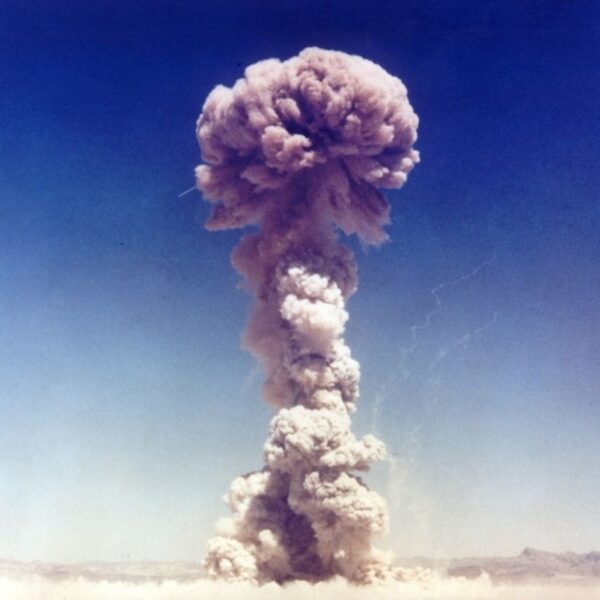 Bomba atomowa obraz główny