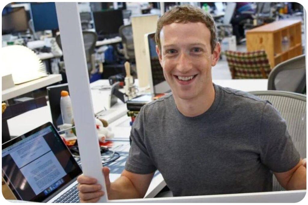 Zuckerberg i zaklejona kamera