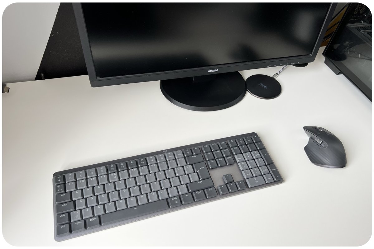 klawiatura mysz monitor biurko