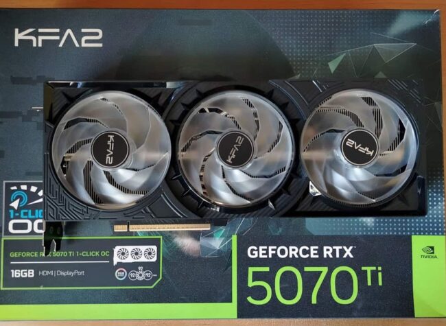 KFA2 GeForce RTX 5070 Ti 1-Click OC - karta graficzna na opakowaniu